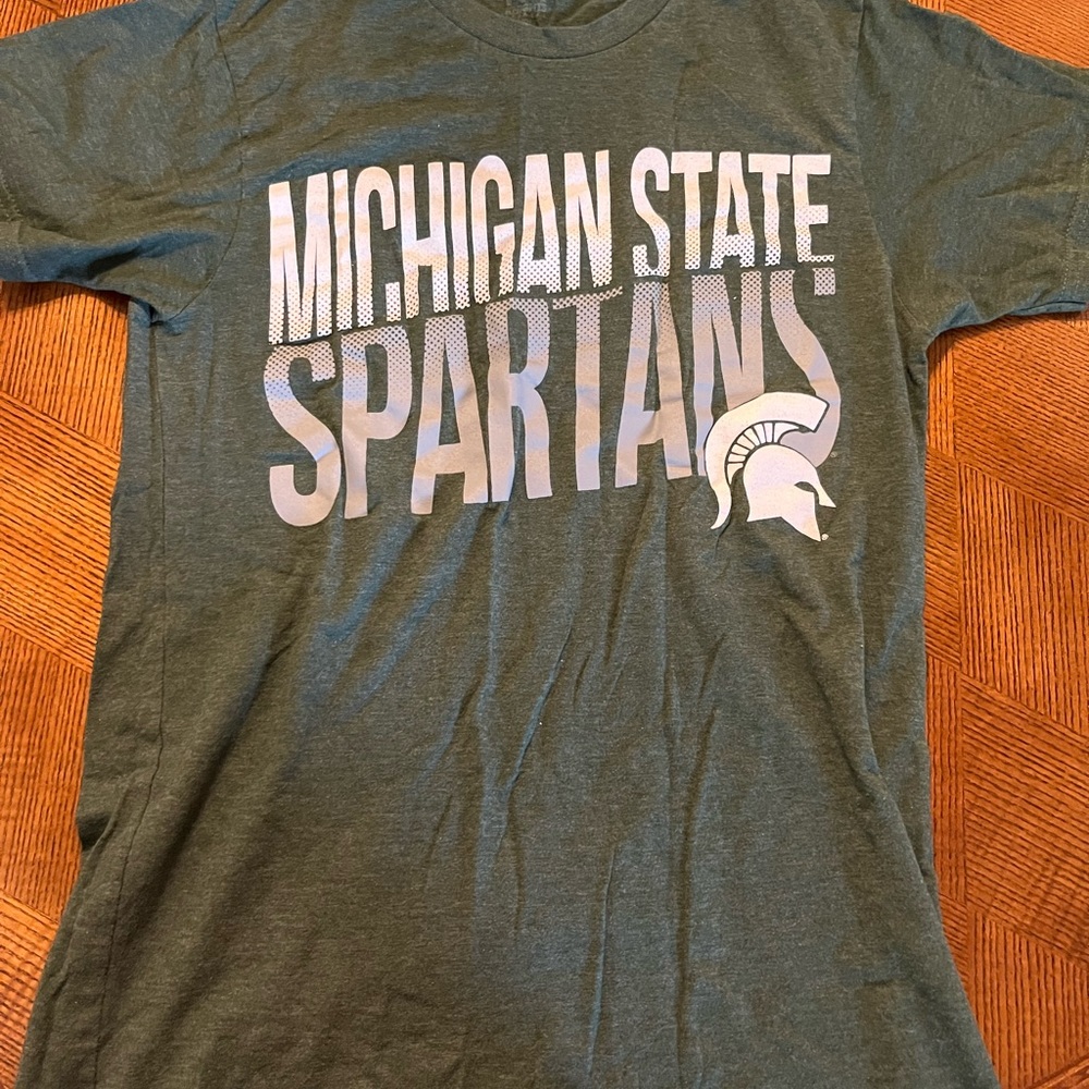 Michigan State tee shirt. Size small. Knights Apparel